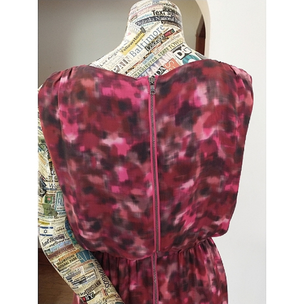 SALE! EUC. ALICE + OLIVIA Pink Print Dress sz Med - Picture 8 of 12